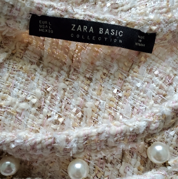 πSOLD πZara Tweed Top with Faux Pearl Details - Picture 6 of 12